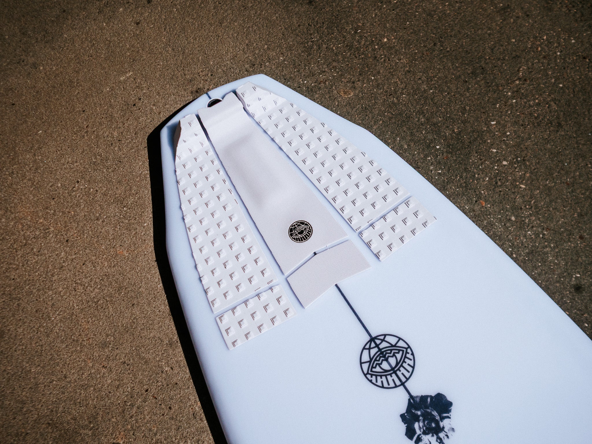 LAUNCH PAD TAIL BLACK - WAVEPATROL