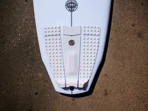 LAUNCH PAD TAIL WHITE - WAVEPATROL